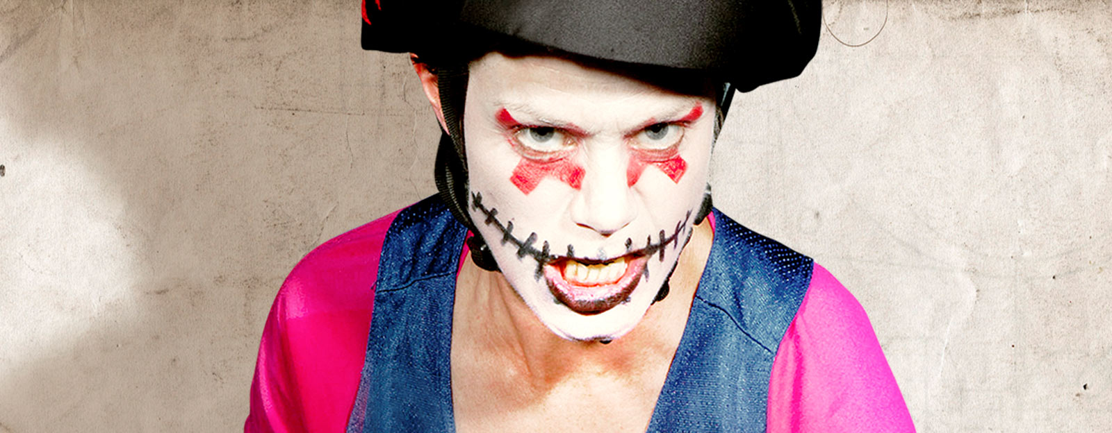 kampanjbild Djävlar på hjul, på bilden ses Mia Höglund-Melin