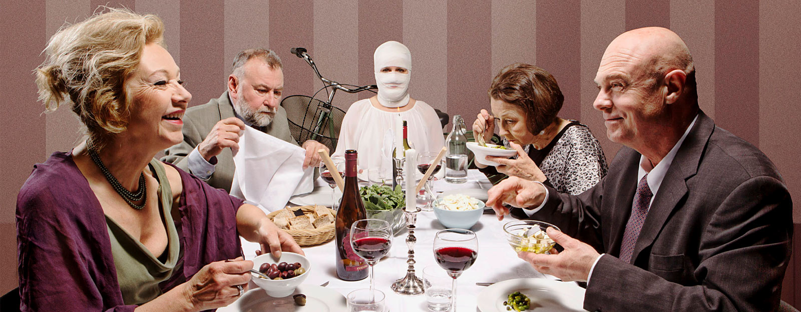 Kampanjbild Det bästa hos människan. På bilden ses CARINA BOBERG, MARIE DELLESKOG, SVEN-ÅKE GUSTAVSSON, JOHAN KARLBERG 