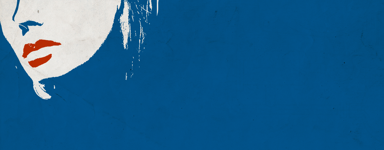  Grafisk bild av beskuret kvinnoansikte med röda läppar mot blå bakgrund.