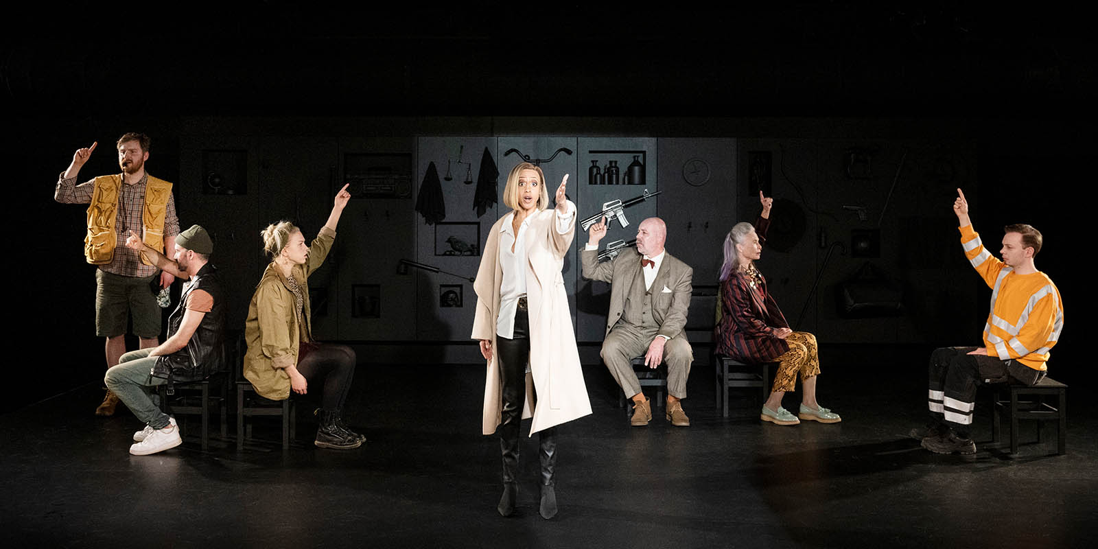 Victor Ståhl Segerhagen, Johan Hafezi, Eline Høyer, Hannah Alem Davidson, Lasse Carlsson, Maria Hedborg, Emil Ljungestig