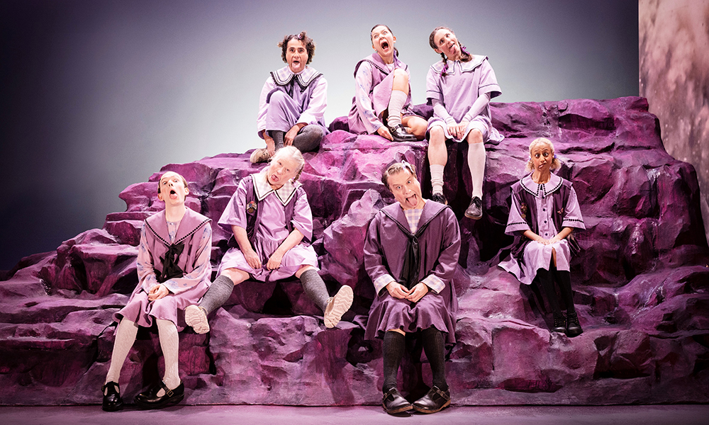 The Vivian Girls press 1-1000x600.jpg